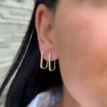 Zirkonia Line Creolen aus 585er Gold mit funkelnder Zirkonia-Reihe – luxuriöse Eleganz für stilvolle Looks.