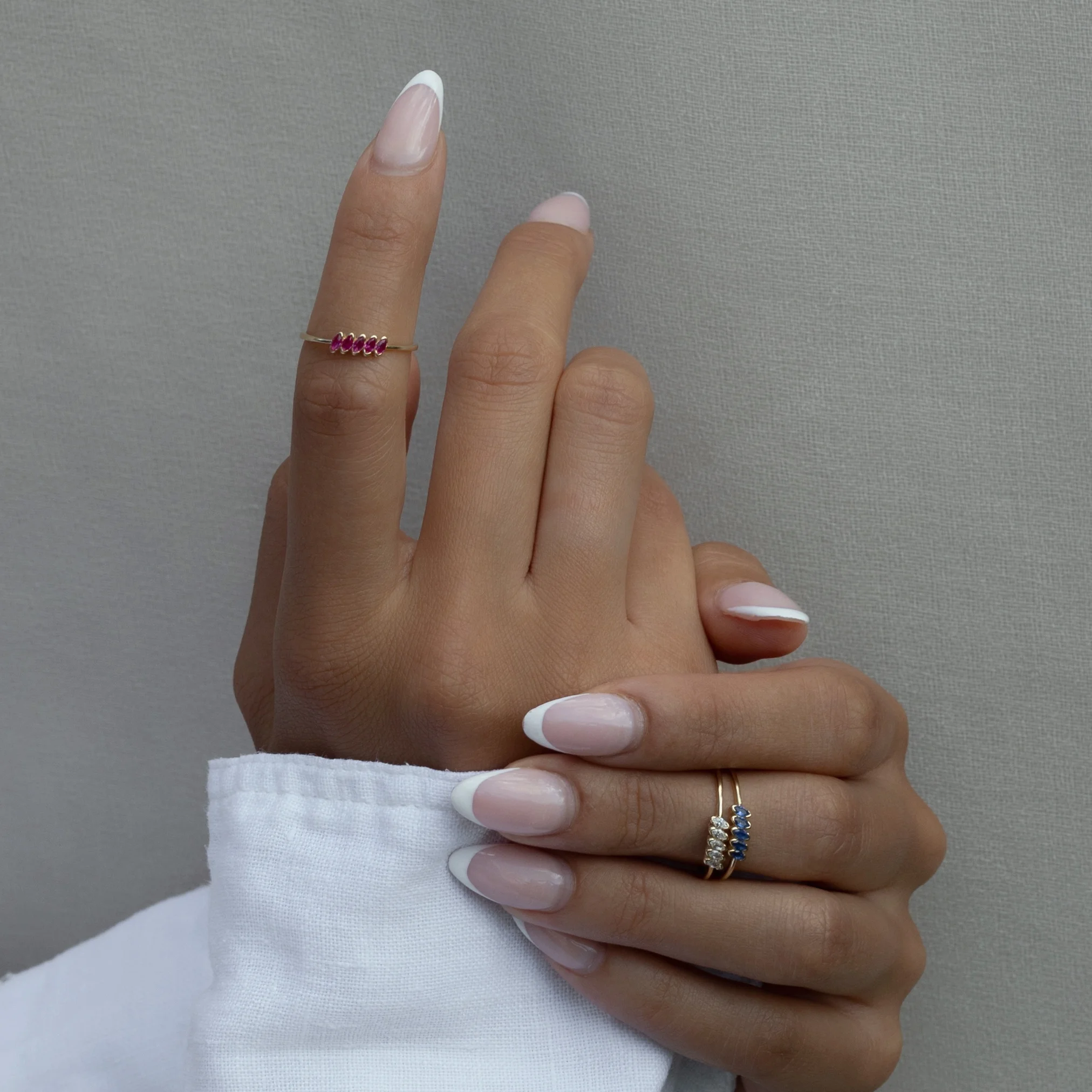 parla-99 Radiant Bond Rings aus 585er Gold mit funkelnden Details – stilvolle Ringe für zeitlose Eleganz.