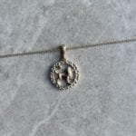 Zodiac Sternzeichen-Anhänger Löwe aus 585er Gold mit funkelndem Zirkonia – ein luxuriöses Schmuckstück für Charisma & königliche Ausstrahlung.