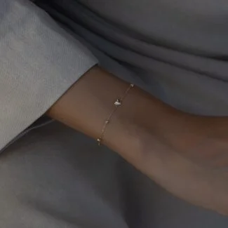 Herz-Orbs Armband aus 585er Gold mit funkelnden Zirkonia-Herzen – stilvoller Schmuck für Liebe & Eleganz.