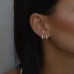 Zirkonia Creolen aus 585er Gold – elegante Creolen mit funkelnden Zirkonia-Steinen für einen luxuriösen Look.