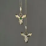Smaragd Phönix Anhänger aus 585er Gold mit Clip-Verschluss – majestätisches Design mit Smaragd-Zirkonia & funkelnden Akzenten.