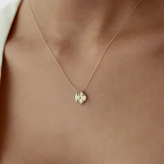 585er Gold Clover Charm Halskette mit Kleeblatt und Zirkonia