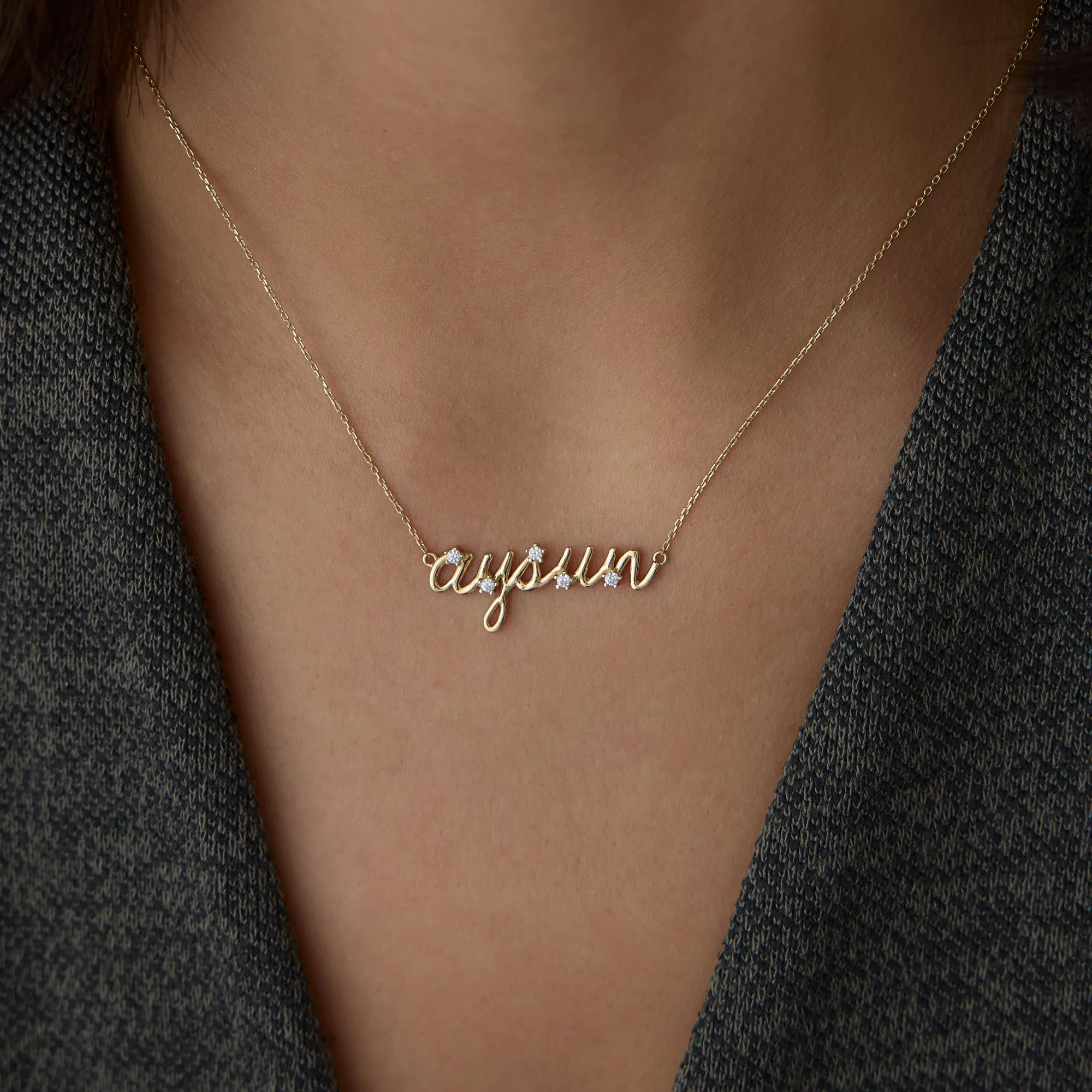 Parla Script Namenskette Personalisierte 585er Gold Namenskette mit individuellem Schriftzug