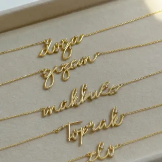 Personalisierte 585er Gold Namenskette mit individuellem Schriftzug