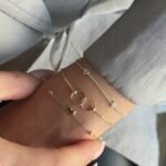 Verbundenheit Armband aus 585er Gold – elegantes Schmuckstück, das Liebe, Freundschaft & Einheit symbolisiert.